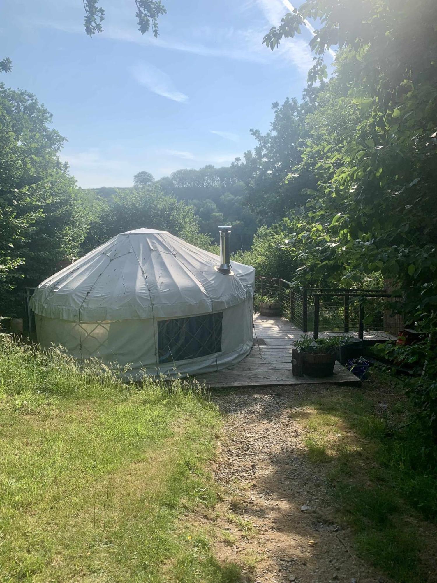 Ceridwen Glamping, Double Decker Bus And Yurts Hotel Llandysul Bagian luar foto