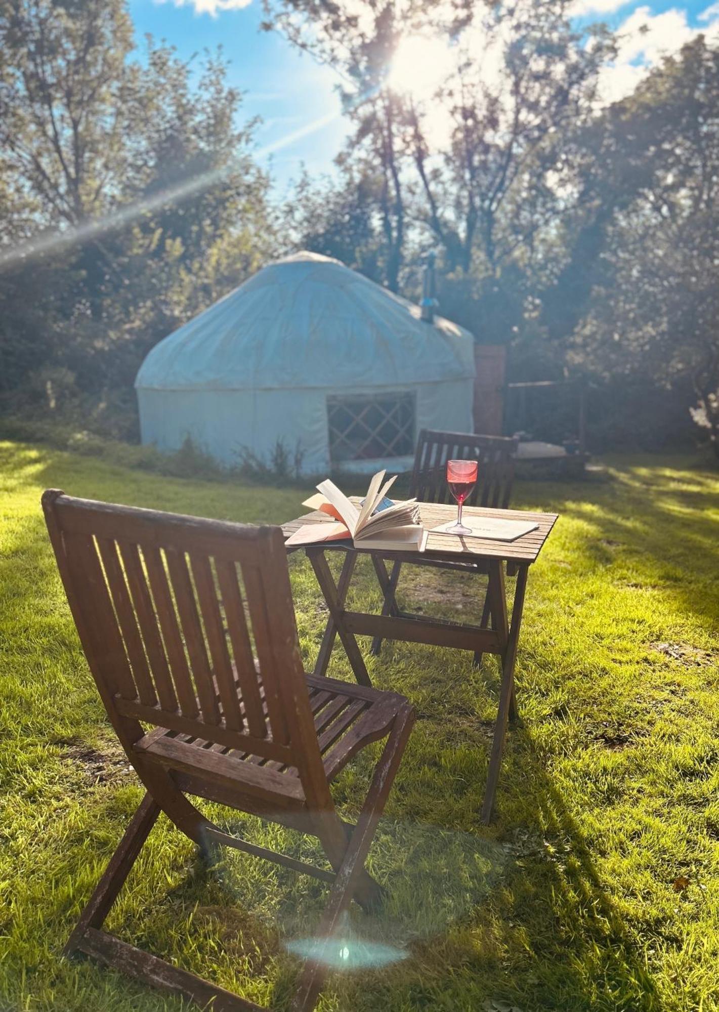 Ceridwen Glamping, Double Decker Bus And Yurts Hotel Llandysul Bagian luar foto
