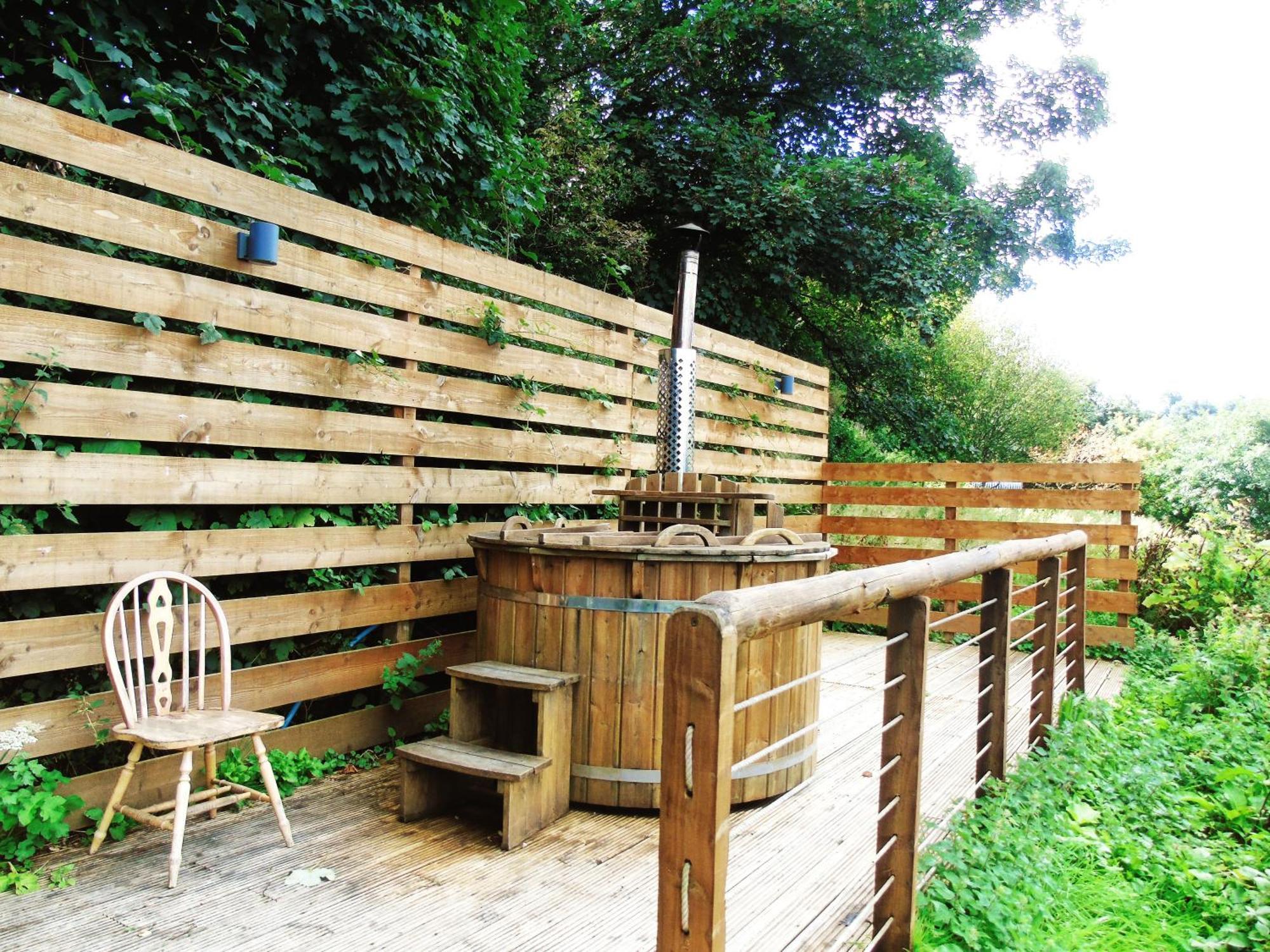 Ceridwen Glamping, Double Decker Bus And Yurts Hotel Llandysul Bagian luar foto