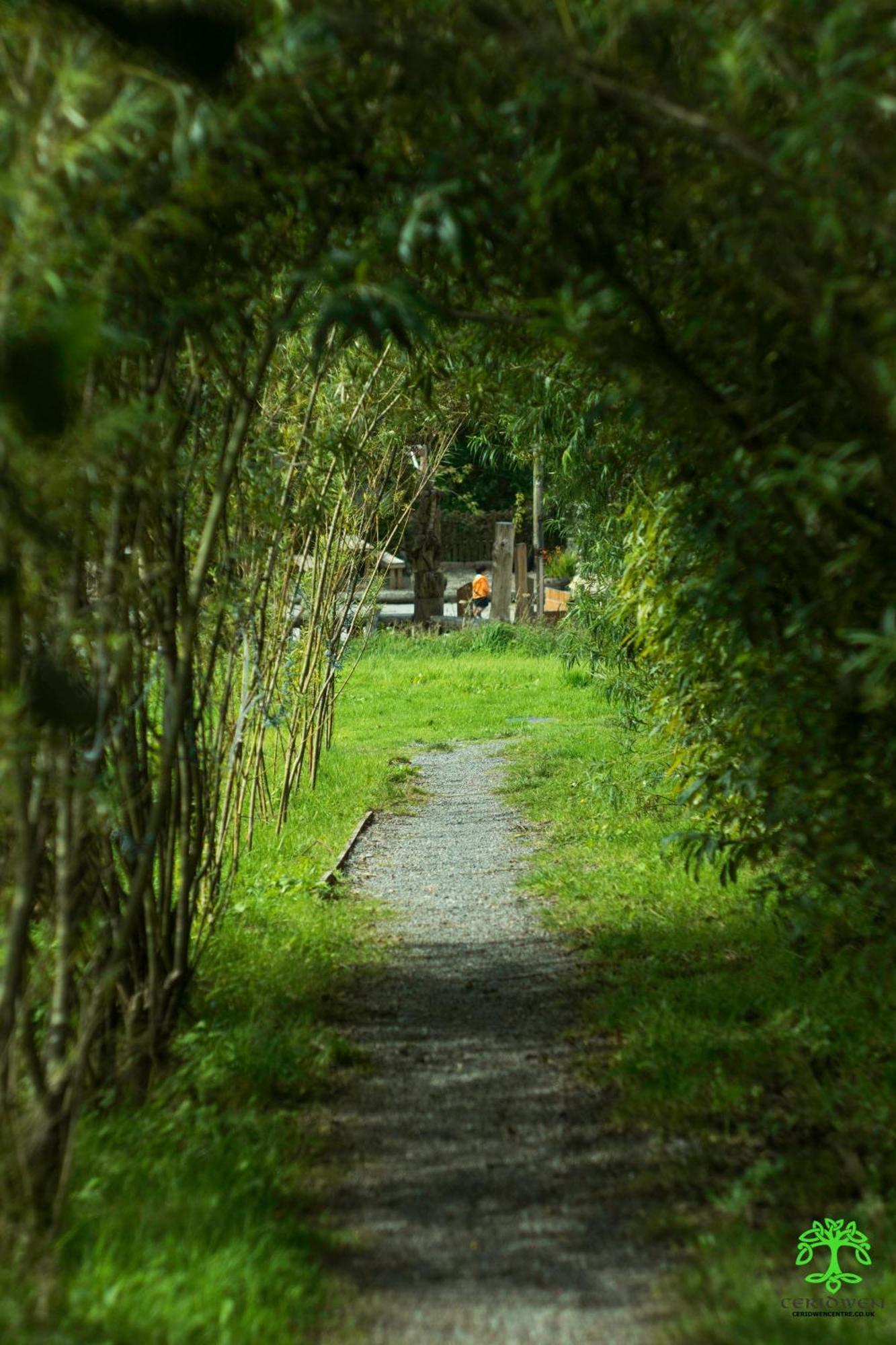 Ceridwen Glamping, Double Decker Bus And Yurts Hotel Llandysul Bagian luar foto