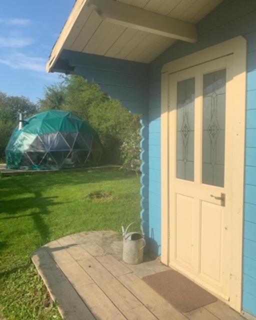 Ceridwen Glamping, Double Decker Bus And Yurts Hotel Llandysul Bagian luar foto
